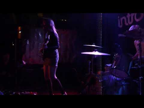 Calva Louise - Out of Use - Lexington, London 7/3/19