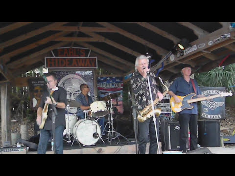 151129 - Terry Hanck & His California Band at Earl's Hideaway #2