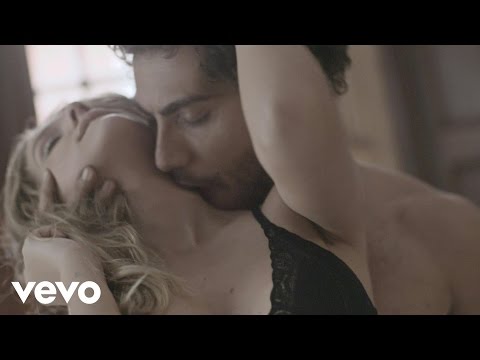 Bruninho & Davi - Beija-Flor Me Beija (Videoclipe)