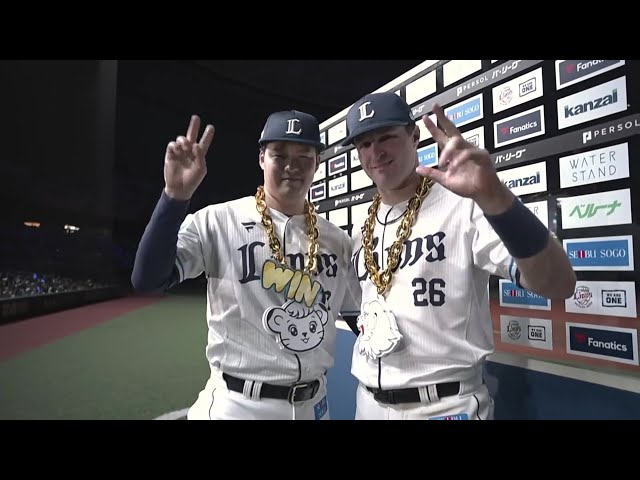 千葉ロッテマリーンズ　大谷智久選手　実使用グローブ マリーンズ・大谷智久投手ヒーローインタビュー 8月27日 福岡