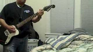Video thumbnail for Frets99 Squier Vista Musicmaster by frets99