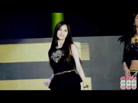 140212 Seohyun 'I got a boy' Fancam at GAON Award 서현 직캠