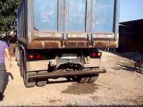 Iveco astra truck dumping gravel
