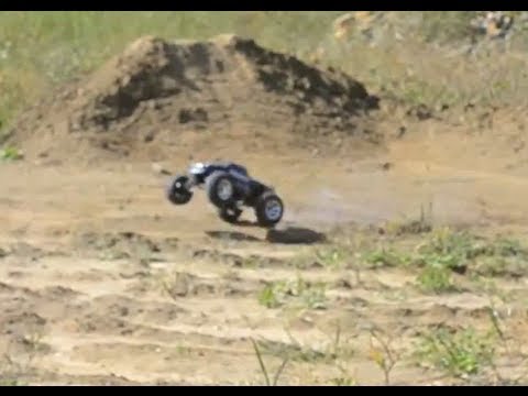 Traxxas Revo 3.3 Bashing HD
