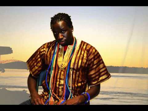 Pilate Lil Wizz - La Dio Nyi (Lango Music 2012)