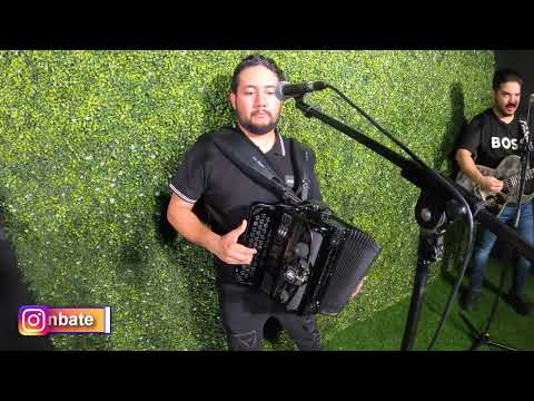 Grupo Comnbate - Cuando Vienes De La Nada (EN VIVO 2023)