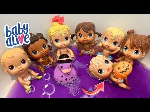 NEW Baby alive crib life dolls swimming in the bath 🛁 having fun with Halloween bath toys 🎃