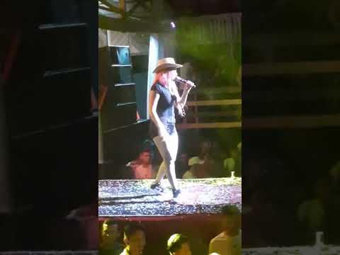 Taty Pink  arriscando em boa vista!!