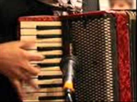 Tica de la Magura-Fetele lui tata.wmv