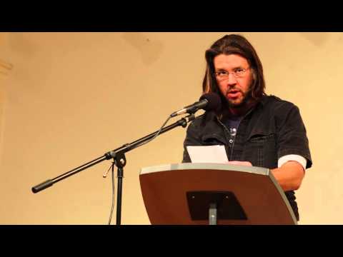 David Foster Wallace reads "Consider the Lobster" (on the 2003 Maine Lobster Festival) Video