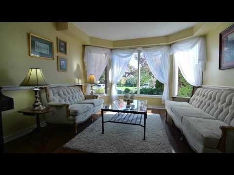 Welcome to 8 Sayor Dr in Ajax!