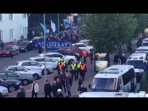 Stadin derby 30.9 HJK-kannattajien saapuminen