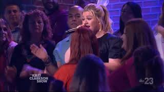 Kelly Clarkson Live Concert Performance &quot;If It Makes You Happy&quot; by Sheryl Crow Sept. 25, 2019 1080p
