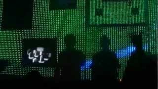 Gemini drops Bass Cannon @ Voyeur