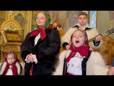 🎵 Cel mai frumos colind din Maramures de Crăciun! Colindătorii din Bârsana - O, ce bucurie mare!