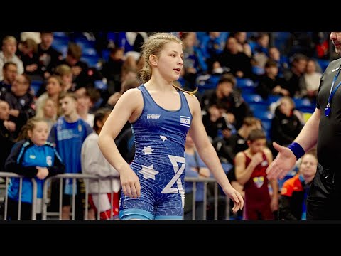 U15 Gabriela Syväterä (FIN) vs Margarita Ovchorenko (ISR) 58kg. Women girls youth wrestling. B-cam-m