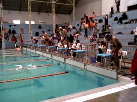 Ivan nadando en U. d Chile!!...(Carril 3)