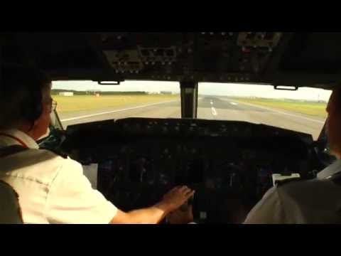 BOEING 737 COCKPIT VIEW TAKE OFF VIRGIN