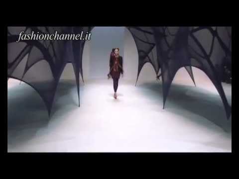 "Issey Miyake" Autumn Winter 2010 2011 Paris 3 of 3 pret a porter women by FashionChannel