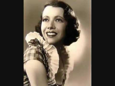 LILY PONS SINGS  ESTRELITTA manuel de ponce 1946