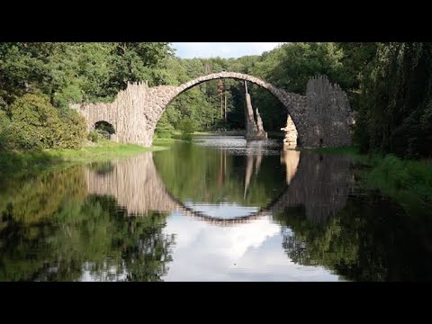 SIGHTGEIST - THE SAXONY MAGAZINE's Video Advent Calendar: Dec 05, 2021 - Rakotz Bridge in   Kromlau