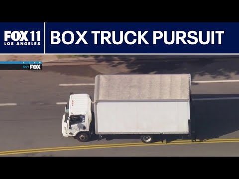 Pursuit underway in Los Angeles