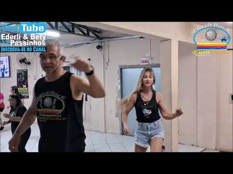 FlashBack Passinhos Aulinha dia 31-10-24 Todos os Níveis Grupo #eurodance #passinhos #dançabrasil
