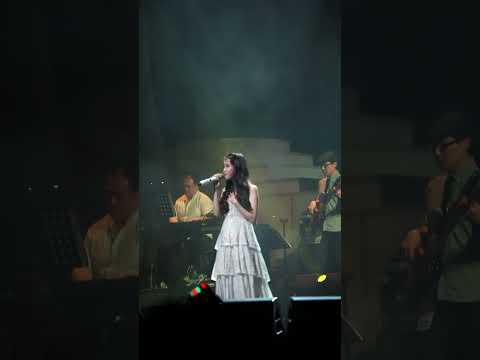 120602 아이유 - 황혼의 문턱 Real Fantasy
