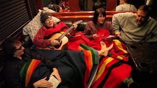 The Breeders perform &quot;Drivin&#39; on 9&quot; in bed | MyMusicRx #Bedstock 2017