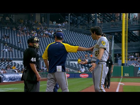 Christian Yelich & Craig Counsell Get Ejected After Arguing From The Dugout 8/4/22