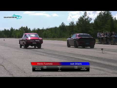 Marko Tuomela - Plymouth Barracuda vs Jaak Sillaots - Dodge Challenger. Drag race @ RaceWars2019