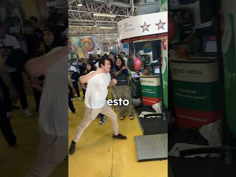 900 Vs 1000 en Maquina expendedora de boxeo #shorts