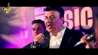 Anu Malik sings 'Yeh Kaali Kaali Aankhen' in "A Cappella" style at #MMAwards Red Carpet