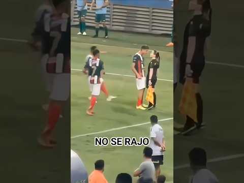 Los tiene bien puestos #futbol #fútbol #futebol #futbolmexicano #soccer #shorts #shortvideo #short