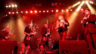 RHCP and Friends - Auld Lang Syne Live at Burns Night