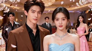 【더빙】그녀가 결혼식장에서 달려나간 그 날, 그는 모든 것을 포기했다… 그리고 그가 다른 여자와 결혼하는 모습을 보게 될 그녀#drama  #movie#드라마