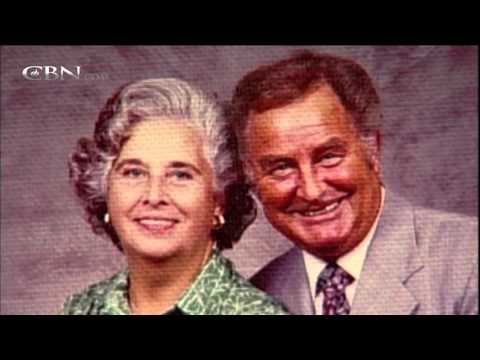 700 Club Interactive: My Grandparent’s Legacy – October 22, 2015