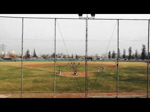 Primer batazo contundente Neey.