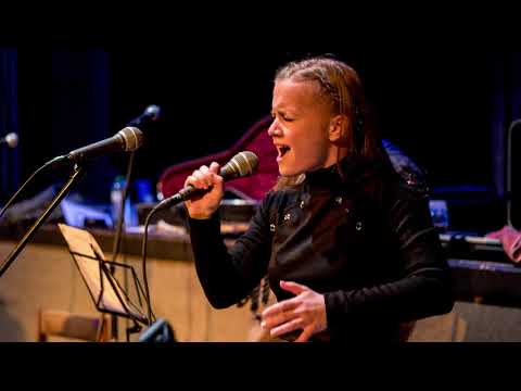 Cihelna & spol. - Příběh sedmi akordů - 6. díl: Předvánoční