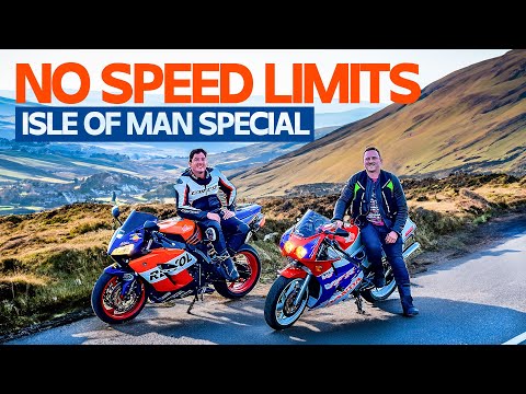 150MPH ON PUBLIC ROADS | HONDA VFR NC30 VS CBR 1000 FIREBLADE
