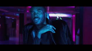MOULA 1ST , PVRX - Blue Light (Official Video) MOULA 1ST , PVRX - Blue Light (Official Video)