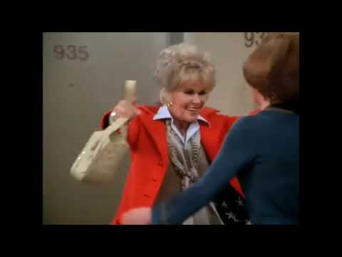 The Mary Tyler Moore Show Season 6, Episode 19: Ménage-a-Lou