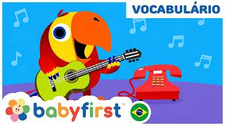 Larry Aprende Novas Palavras | Vídeo Educativo para Bebês | Veículos e mais | BabyFirst Brasil