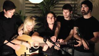 Somebody That I Used to Know Cover (Acoustic) - 5 people on one guitar - AWESOME!