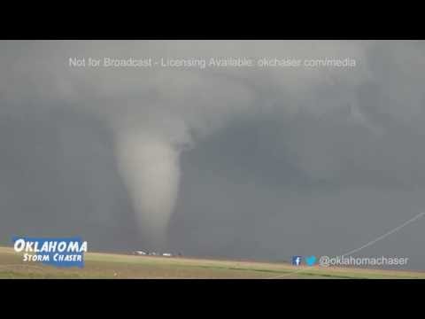 Tornado Time Lapse Dodge City, KS May 24, 2016