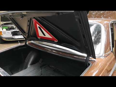 Mercedes-Benz W123 200D