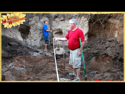 ウィークリー・ウィークリー・ピーク｜地中土のう袋づくり 第1話｜基礎を固める (Weekly Peek  |  Underground Earth Bag Building Ep 1 | Laying the Foundation)