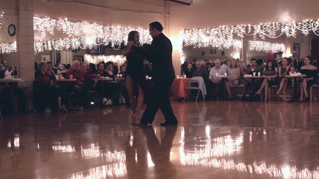 Junior Cervila & Guadalupe Garcia - El Recodo