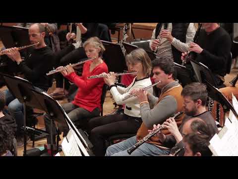 Duncan Ward conducts the Orchestre de Paris: Petrouchka Thumbnail