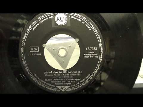 Perry Como: Mandolins in the moonlight. (1958).